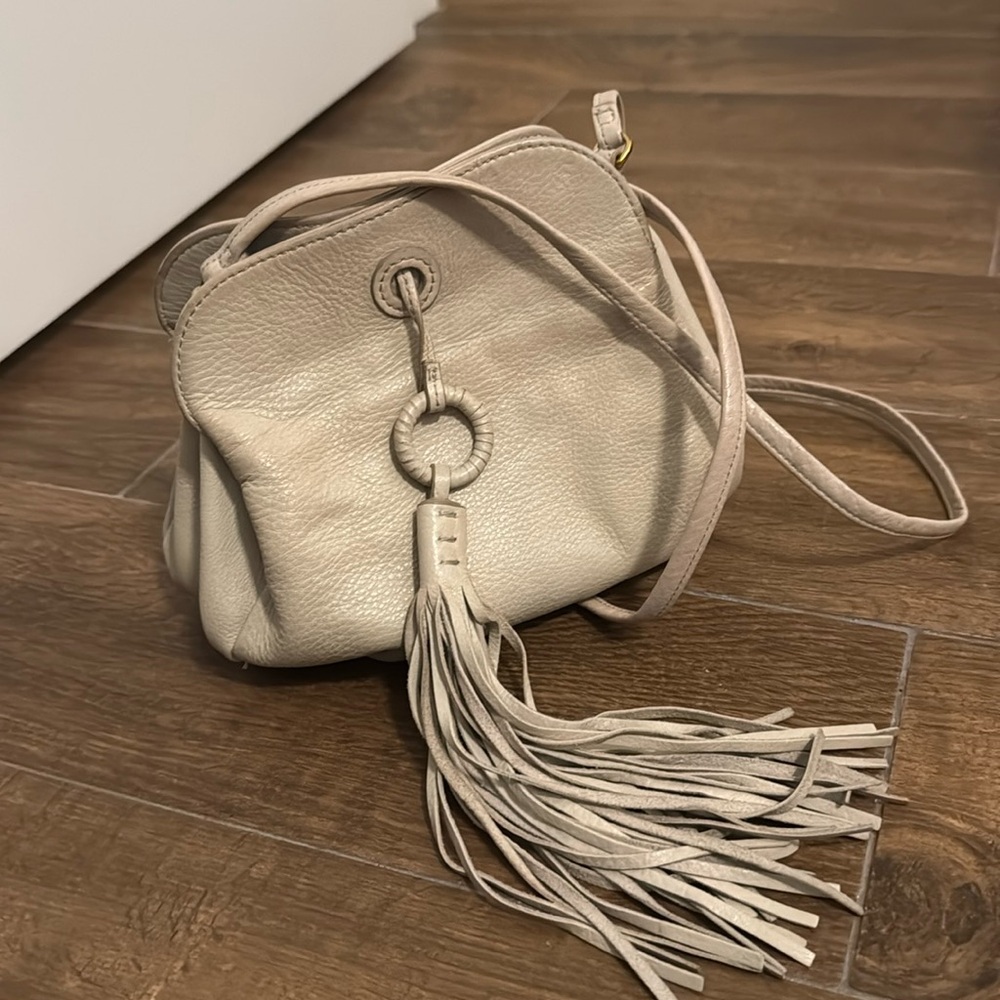 HOBO Birdy crossbody in oyster leather
